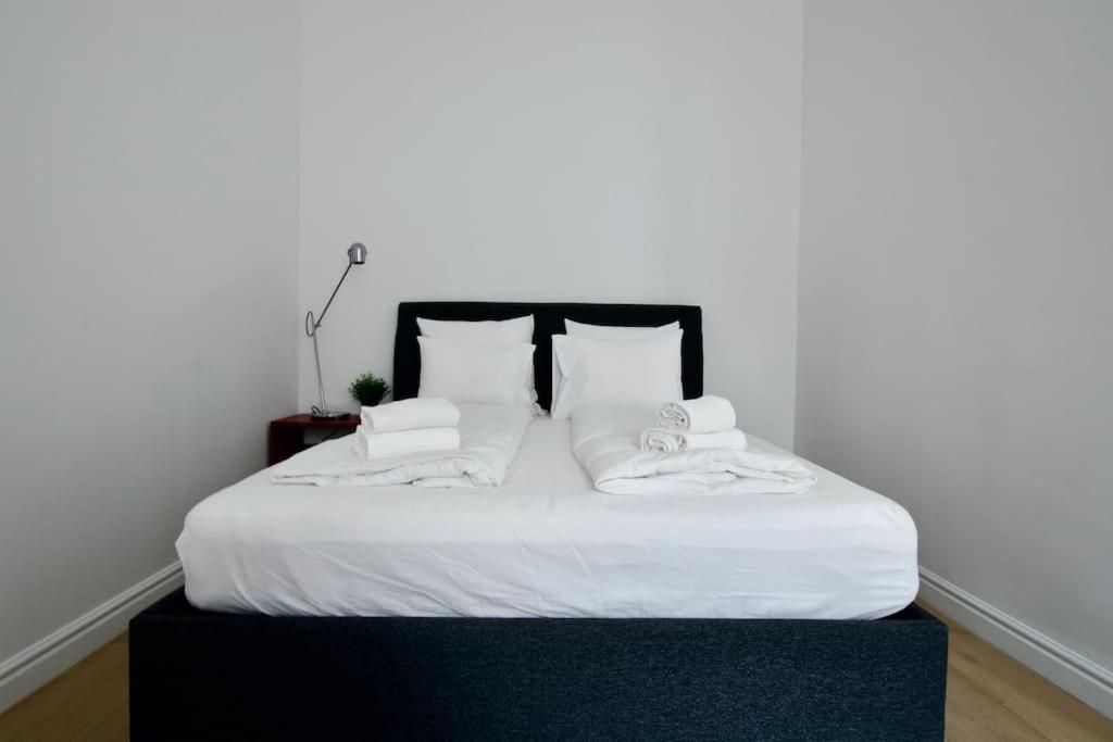 Premium Apartment By Hi5- Anker Apartment Budapest Exterior foto