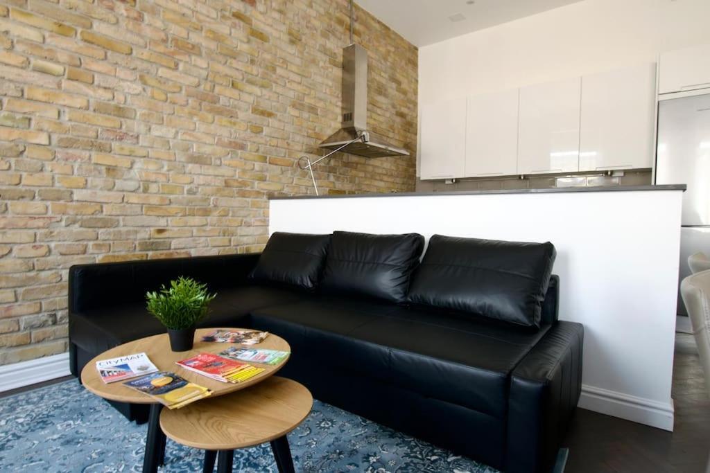 Premium Apartment By Hi5- Anker Apartment Budapest Exterior foto