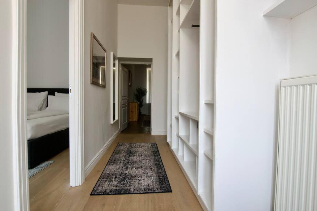Premium Apartment By Hi5- Anker Apartment Budapest Exterior foto