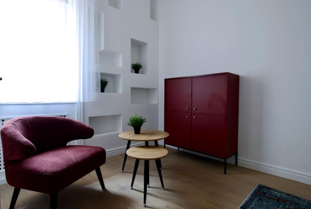 Premium Apartment By Hi5- Anker Apartment Budapest Exterior foto