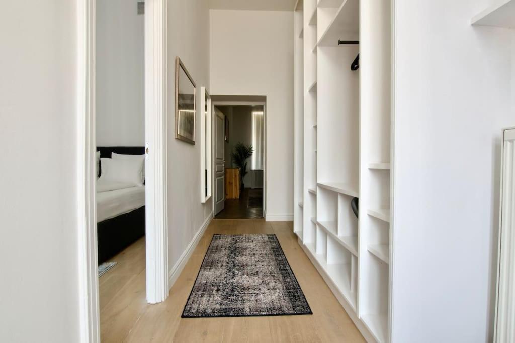 Premium Apartment By Hi5- Anker Apartment Budapest Exterior foto